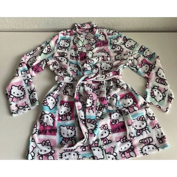Sanrio Hello Kitty Soft Plush Short Belted Robe Women’s Sz L With Pockets NEW - Picture 1 of 11